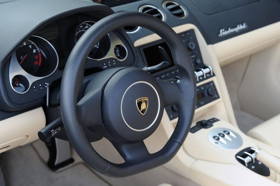  Lamborghini Gallardo LP550-2 Spyder 2011 года  (фото 28 из 78)